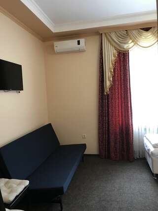 Гостиница Парадиз Горячий Ключ Трехместный номер-2