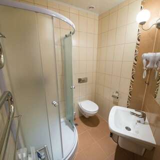 Гостиница Парадиз Горячий Ключ Полулюкс с балконом-2